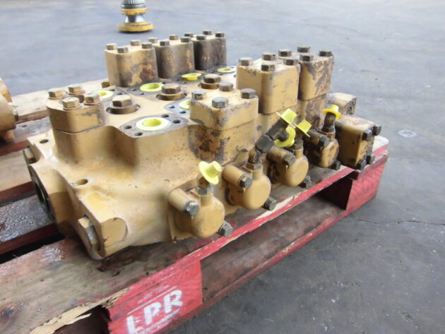 CATERPILLAR   219  3G-8122 - DISTRIBUIDOR DE TRANSLACIÓN - Imagen 5