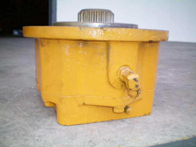 CATERPILLAR   225  6W-1552 - Freno mando final planchas de freno rotas - Imagen 2