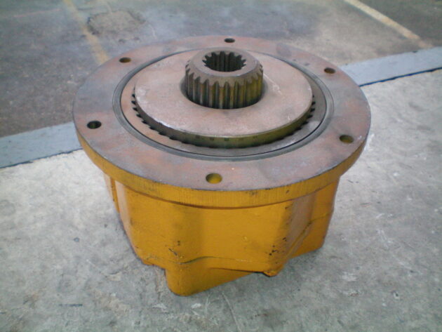 CATERPILLAR   225  6W-1552 - Freno mando final planchas de freno rotas