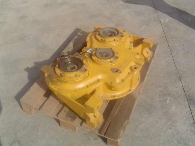 CATERPILLAR  235  8K-2636 - CAJA DE ARRASTRE DE BOMBAS - Imagen 2