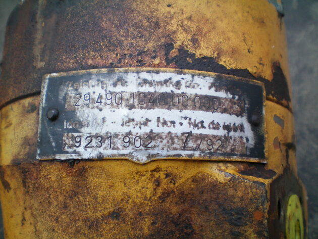 LIEBHERR   A310  9231902 - BOTELLA DE ELEVACIÓN PLUMA - Imagen 5