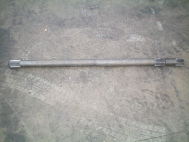VOLVO   4500  4717458 / 4717459 - PALIER DELANTERO CON BLOQUEO