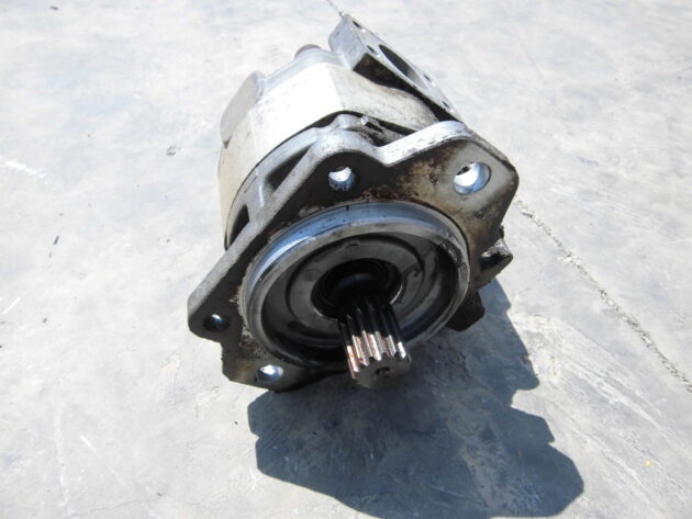 KOMATSU   D65PX12  708-1L-01011 - BOMBA HIDRÁULICA - Imagen 2