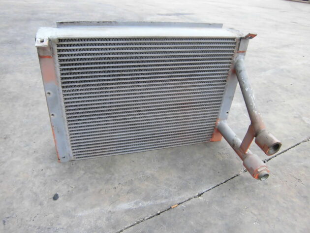 LIEBHERR   A316  7024310 - RADIADOR DE ACEITE - Imagen 2