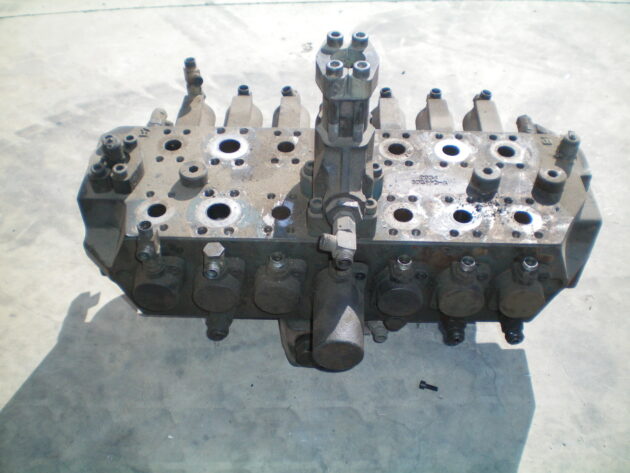 LIEBHERR   A902 INDUSTRIAL  5009046 - DISTRIBUIDOR PRINCIPAL - Imagen 3