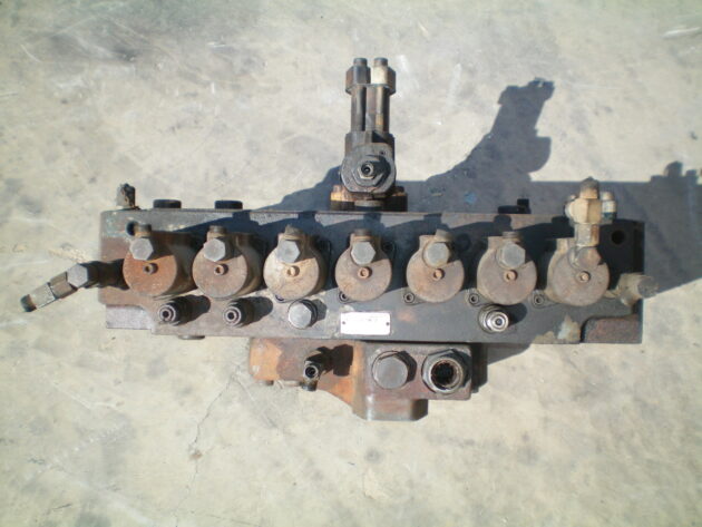 LIEBHERR   A902 INDUSTRIAL  5009046 - DISTRIBUIDOR PRINCIPAL
