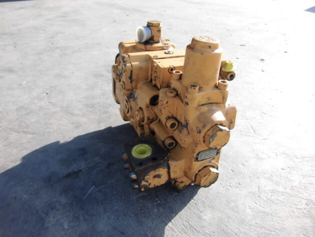 LIEBHERR   A902 LITRONIC  9269625 - MOTOR DE TRANSLACIÓN LMV90 - Imagen 4