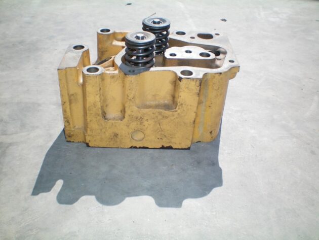 LIEBHERR  A902 LITRONIC  L02833 - CULATÍN DE MOTOR - Imagen 2