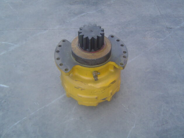 KOMATSU  PC210-3   - REDUCTOR DE GIRO - Imagen 6
