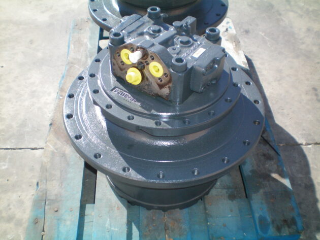 KOMATSU PC210-8 - 20Y-27-00500 (*) - FINAL DRIVE - TRAVEL MOTOR