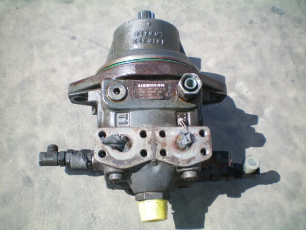 LIEBHERR   A904  9881311 - MOTOR DE GIRO FMF045