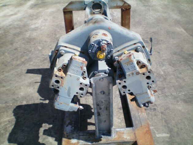 LIEBHERR   L512  5716389 / 5991015 - CONJUNTO DE DIFERENCIAL,CARCASA Y BOMBAS - Imagen 2