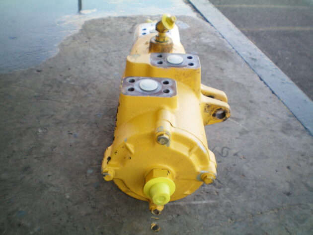KOMATSU  PC210LC6K - 703-09-33230 - SWIVEL GROUP - Image 2