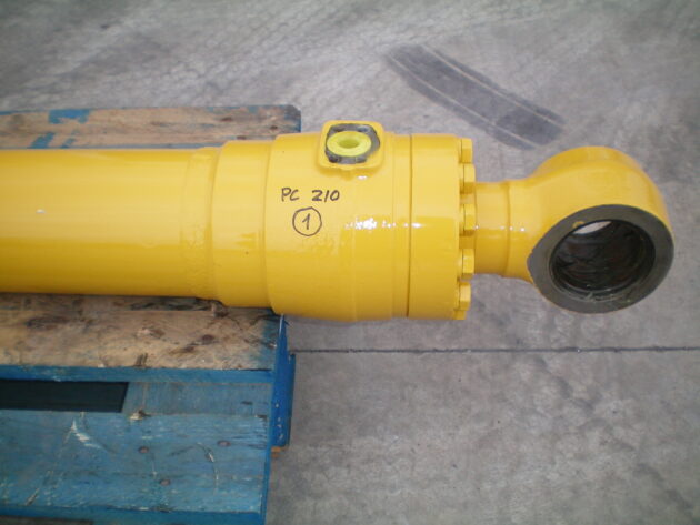 KOMATSU   PC210LC6K  205-63-K1181 (*) - BOTELLA DE ELEVACIÓN PLUMA - Imagen 3