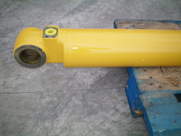KOMATSU   PC210LC6K  205-63-K1181 (*) - BOTELLA DE ELEVACIÓN PLUMA - Imagen 4