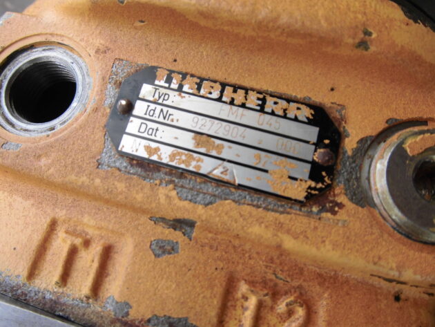 LIEBHERR   R902 LITRONIC  9272904 - MOTOR DE TRANSLACIÓN FMF045 - Imagen 5