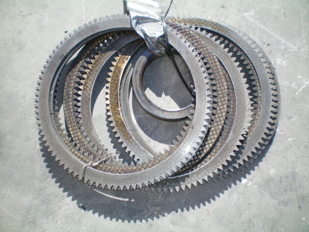 LIEBHERR  R912 LITRONIC   - DISCOS DE FRENO DEL REDUCTOR DE GIRO