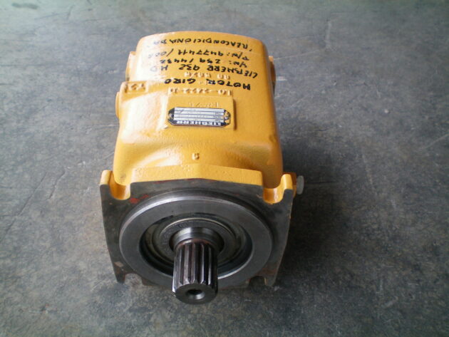 LIEBHERR   R932 HDSL  9477411 - MOTOR DE GIRO - Imagen 2