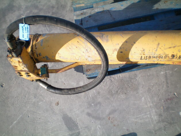 LIEBHERR R932HDSL -  - BUCKET CYLINDER - Image 4