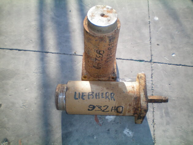 LIEBHERR  R932HDSL  5605634 - TENSOR DE CADENA