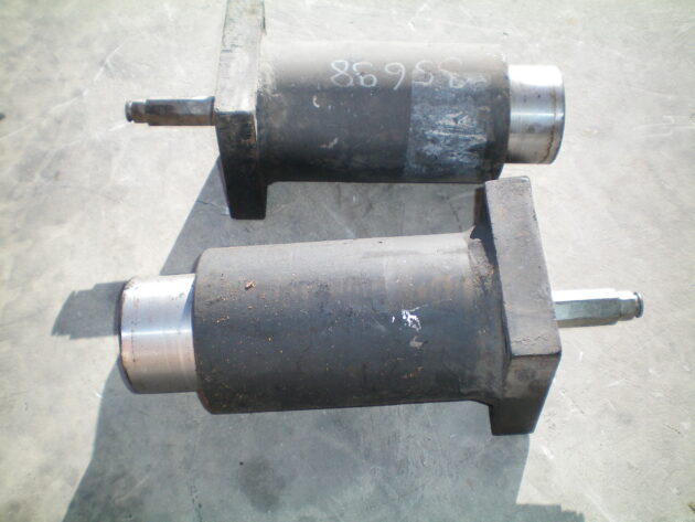 LIEBHERR  R932 LITRONIC  5605634 - TENSOR DE CADENA - Imagen 3