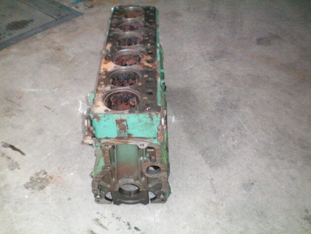 VOLVO  5350  VOE466700 - BLOQUE MOTOR TD70G - Imagen 5