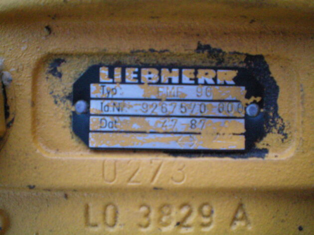 LIEBHERR   R932 LITRONIC  9267570 - MOTOR DE TRANSLACIÓN FMF90 - Imagen 4