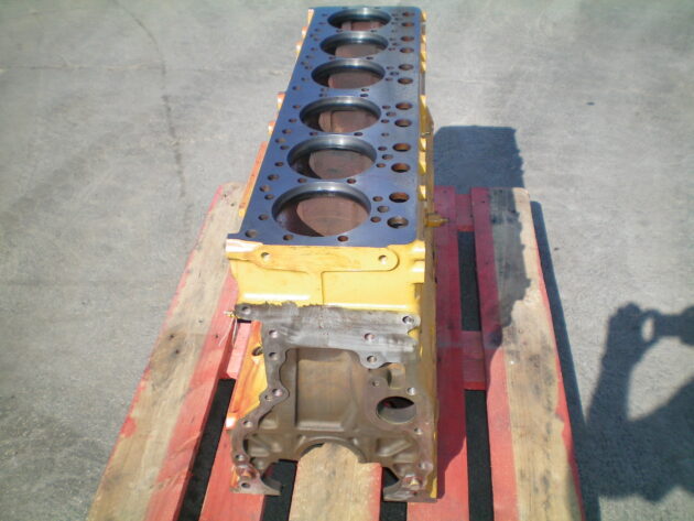 VOLVO  A25  VOE477910 - BLOQUE MOTOR TD71GA - Imagen 2