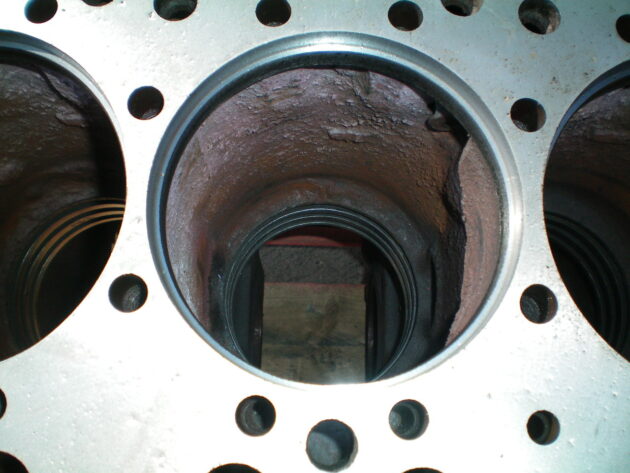 VOLVO  A25  VOE477910 - BLOQUE MOTOR TD71GA - Imagen 6