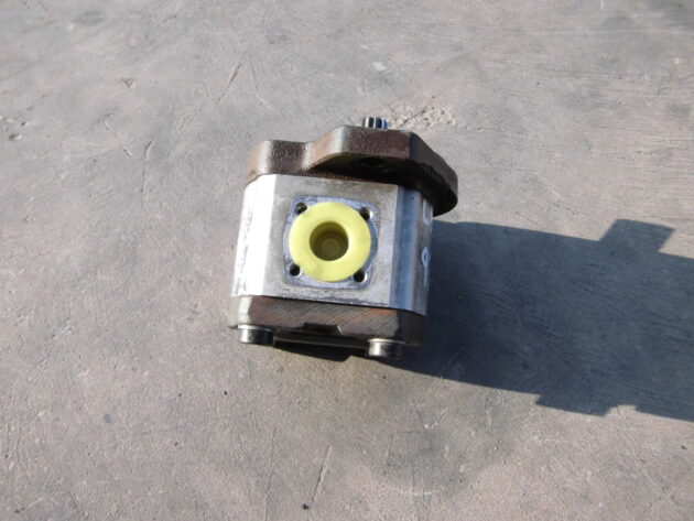 LIEBHERR   R934 HDS LITRONIC  5610339 - BOMBA DE PILOTAJE - Imagen 4