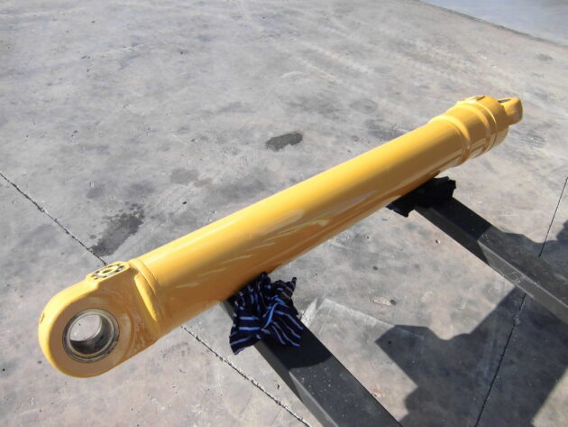 LIEBHERR   R934 HDS LITRONIC  9232866 - BOTELLA DE ELEVACIÓN PLUMA - Imagen 4