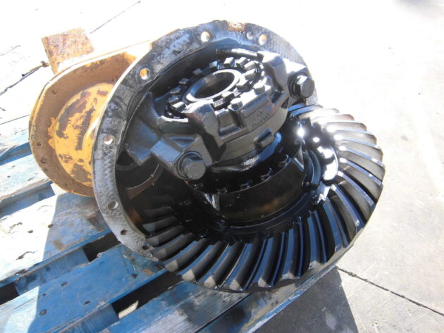 VOLVO   A25  4717768 - GRUPO DIFERENCIAL INTERMEDIARIO - Imagen 5