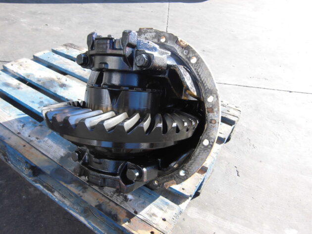 VOLVO   A25  4717768 - GRUPO DIFERENCIAL INTERMEDIARIO - Imagen 6