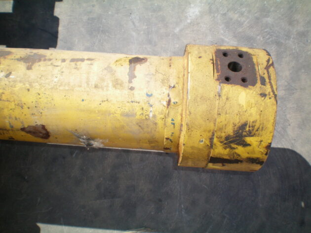 KOMATSU   PC210LC6K  205-63-73540 - CAMISA DE LA BOTELLA DE CAZO - Imagen 3