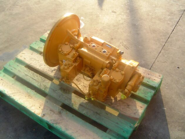 KOMATSU PC220 -  - MAIN HYDRAULIC PUMP - Image 2