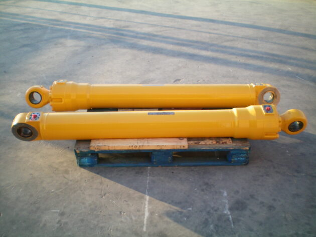 LIEBHERR   R944 BHDS LITRONIC  9235374 - BOTELLA DE ELEVACIÓN PLUMA - Imagen 2