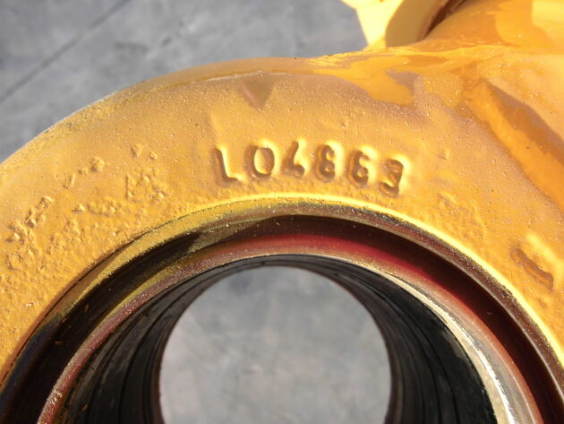 LIEBHERR   R944 HDS LITRONIC  9235374 - BOTELLA DE ELEVACIÓN PLUMA  BUEN ESTADO CAMBIAR TÓRICA - Imagen 6