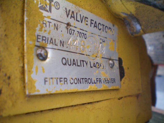 CATERPILLAR   320BL  107-7070 - DISTRIBUIDOR PRINCIPAL - Imagen 5