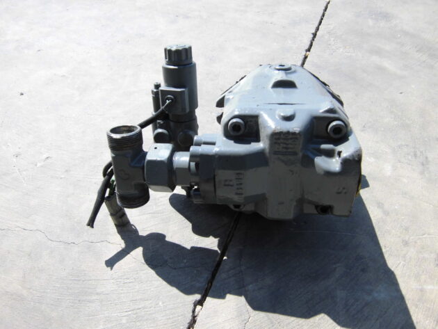 LIEBHERR  R954BHD LITRONIC  10003536 - BOMBA DEL VENTILADOR A10V028 - Imagen 2