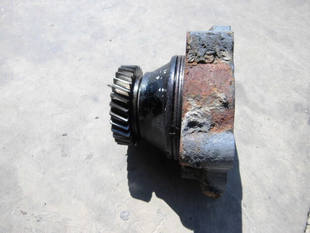 LIEBHERR  R954BHD LITRONIC  9887179 - PIÑÓN DISTRIBUCIÓN MOTOR ARRASTRE DE BOMBAS - Imagen 3