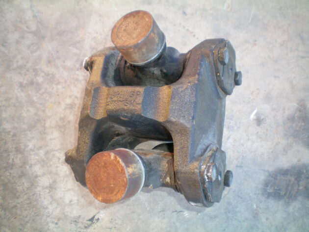 VOLVO  A30D - 11701300 / 1068250 (*) - TRANSMISSION HUB - Image 4