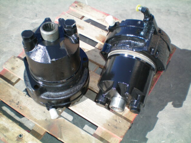 CATERPILLAR   320BL  134-7132 - MOTOR DE TRANSLACIÓN - Imagen 4