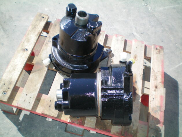 CATERPILLAR   320BL  134-7132 - MOTOR DE TRANSLACIÓN - Imagen 5