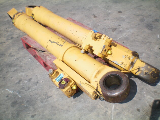 LIEBHERR   R954 LITRONIC  9234402 - 9201796 - BOTELLA DE ELEVACIÓN PLUMA