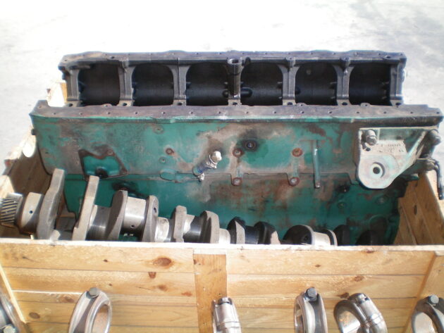 VOLVO  A35  478990 - BLOQUE MOTOR TD14G - Imagen 3