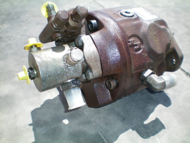 VOLVO  A35  11061297 - BOMBA HIDRÁULICA