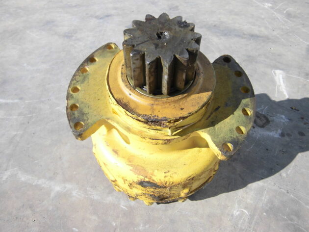KOMATSU PC240-3 - 205-26-00042 - SWING GEAR - Image 2