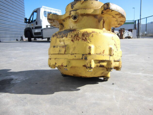 KOMATSU PC240-3 - 205-26-00042 - SWING GEAR - Image 4