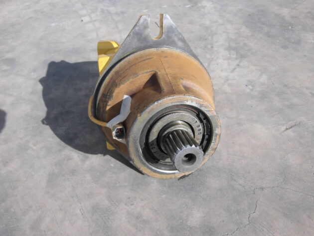 LIEBHERR   R964 HD LITRONIC  9072100 - MOTOR DE GIRO - Imagen 4