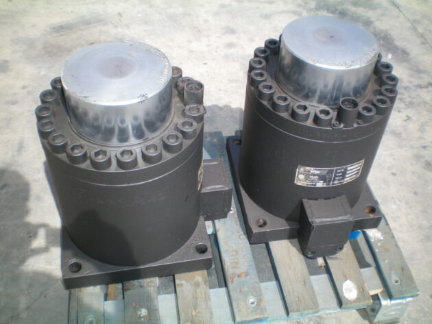 LIEBHERR   R984 LITRONIC  5601024 - TENSOR DE CADENA - Imagen 3